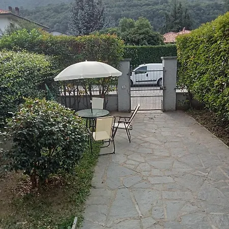 Casa Di Elisa Affittacamere 게스트하우스 *